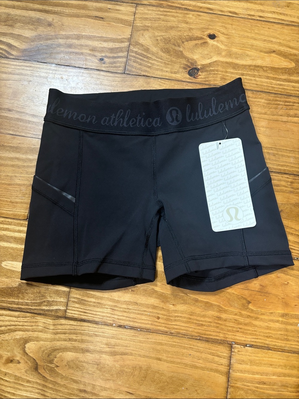 NWT Lululemon What The Sport Shorts in Black Size 4
